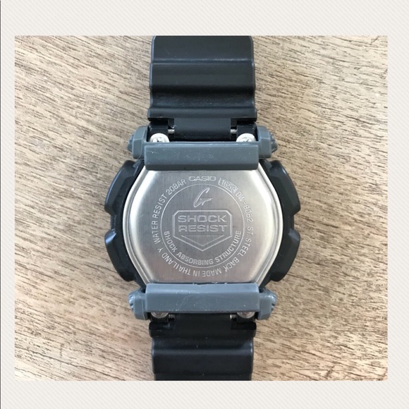 Men’s Casio G-Shock DW9052-1V Watch - Picture 4 of 8